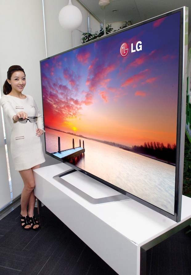 LG Ultra Definition 84-inch 3D LCD HDTV - angle