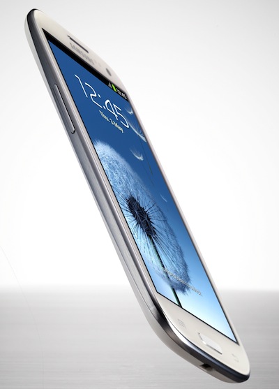 Samsung GALAXY S III Smartphone