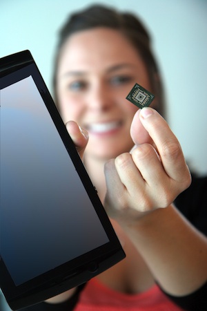 SanDisk 64GB iSSD in hand