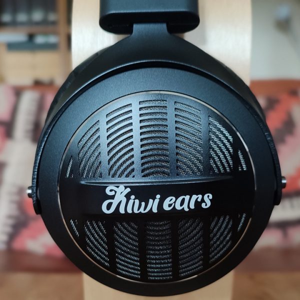 Kiwi Ears Ellipse
