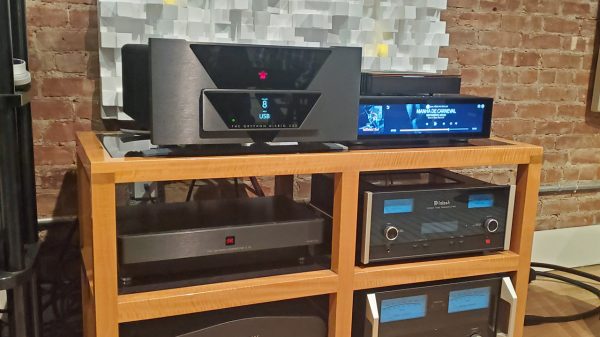 Gryphon Audio Diablo 333 Integrated Amp and PowerZone power optimizer.