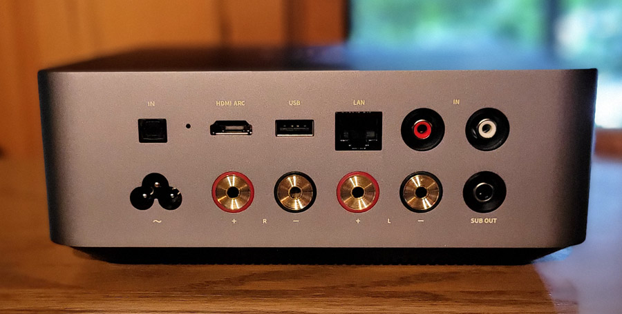 20250627_185323-WiiM-Amp-Ultra-rear-cropped-900px