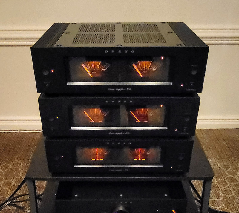 20250801_162009-Onkyo-amps-800px