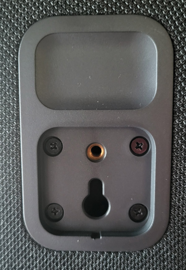 20251002_152434-SA-RS5-mounting-holes-600px