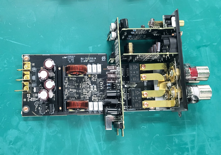 Marantz-amp-module-with-HDAM-900px-20260416_133951