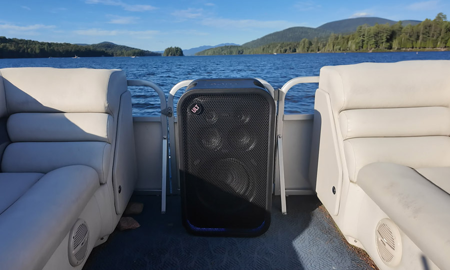 Sony-ULT-Tower-7-On-The-Boat-900px