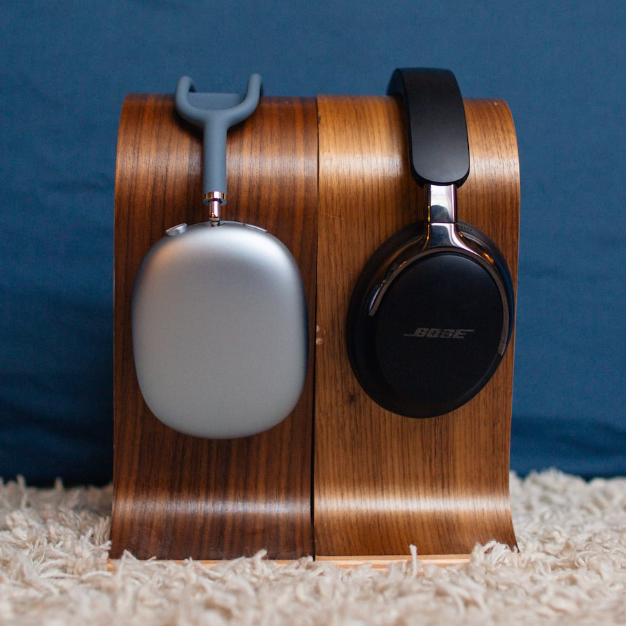 airpods-max-2-vs-bose-quietcomfort-ultra-2