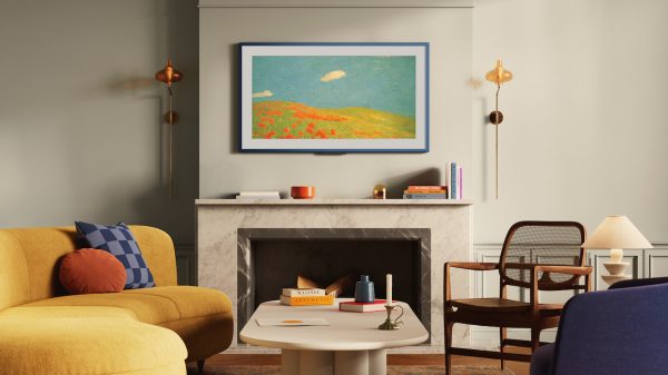 Amazon Ember Artline TV Lifestyle
