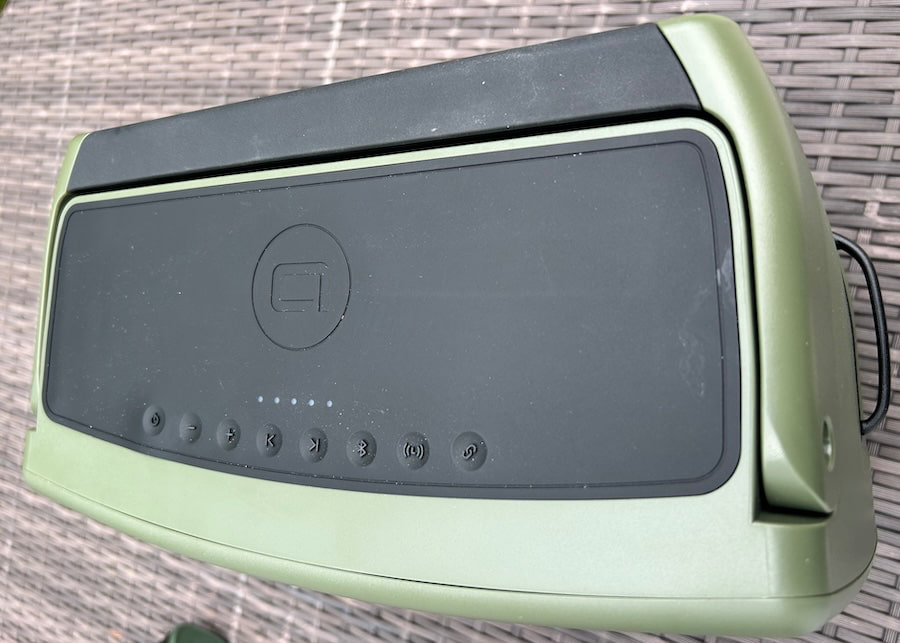 andover-audio-freeplay-olive-top-buttons