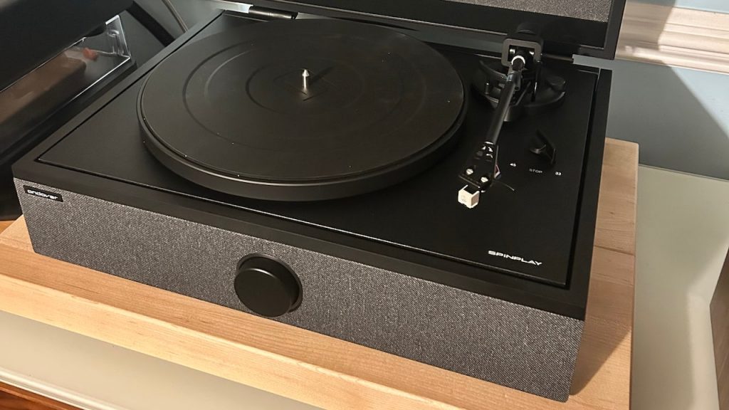 Andover Audio SpinPlay All-in-One Turntable Black