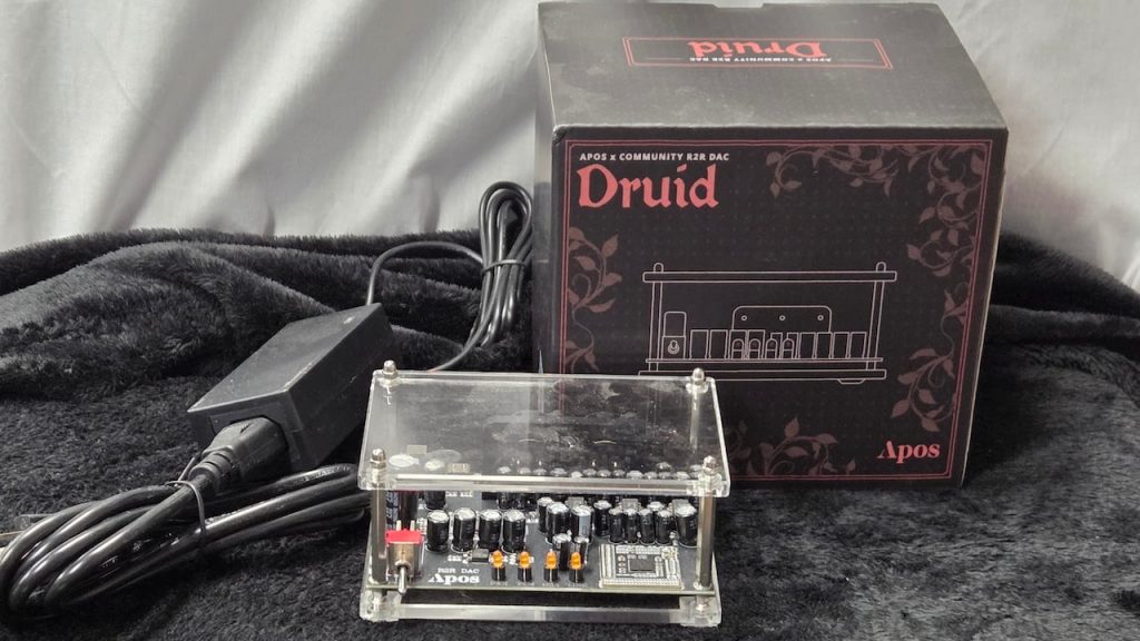 Apos x Community Druid R2R DAC with box