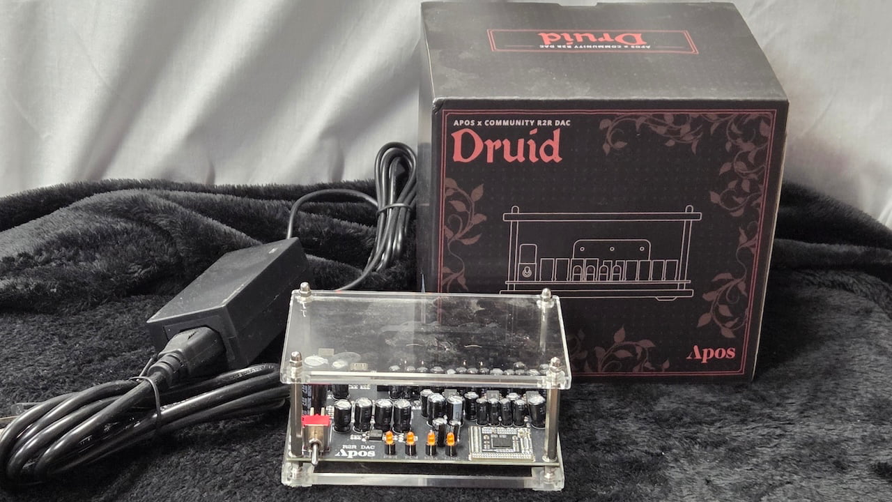 Apos x Community Druid R2R DAC with box