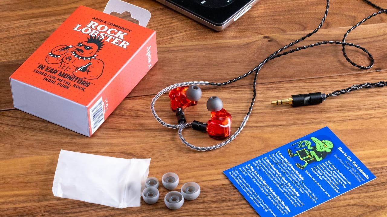 Apos Audio Rock Lobster IEMs with Package