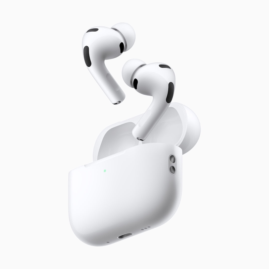 apple-airPods-pro-3-hero-250909
