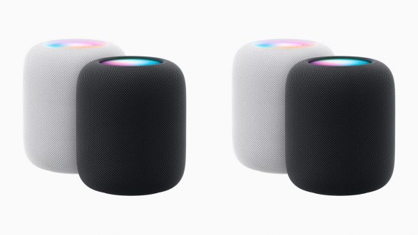 Four Apple HomePods