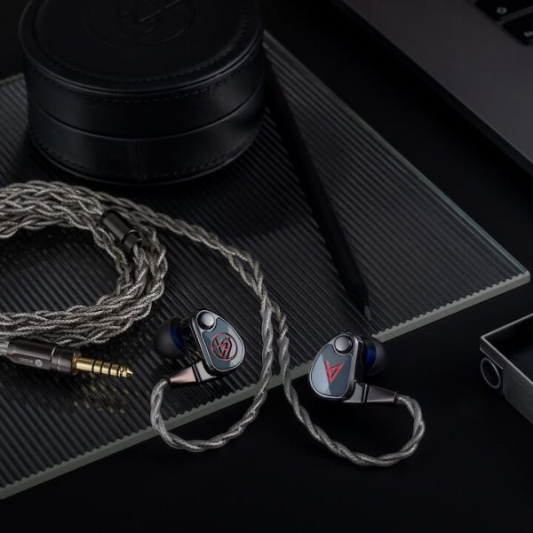 Astell&Kern 64 Audio XIO IEMs Wired Lifestyle