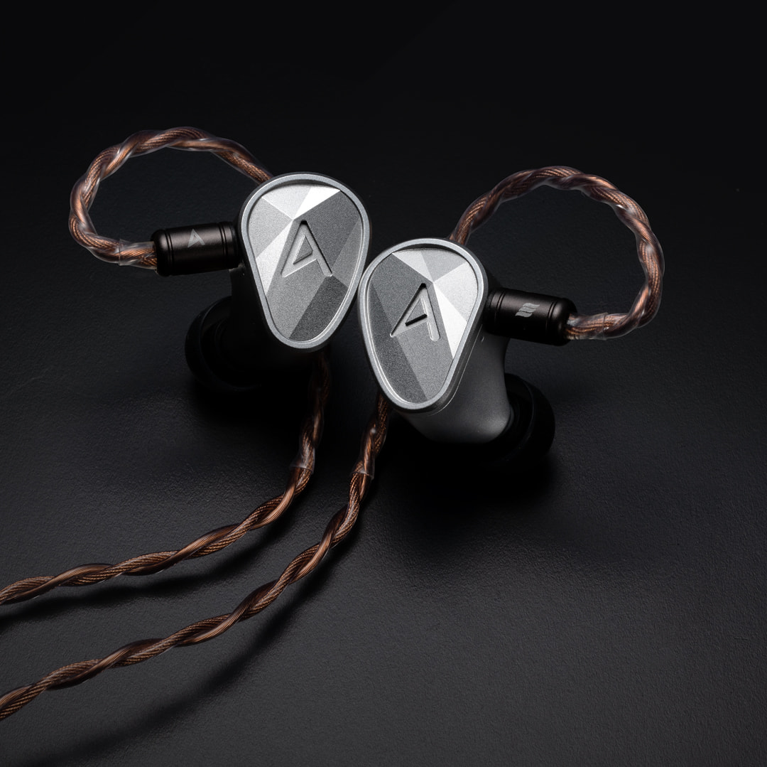 astell-kern-clarus-iem-1080×1080