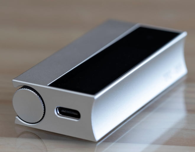 astell-kern-hc5-dongle-dac-input-bottom