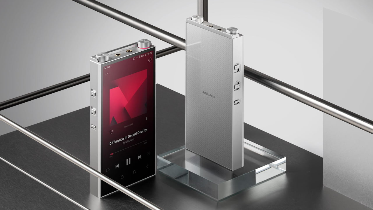 Astell&Kern PD20 DAP Front and Back Angle Views