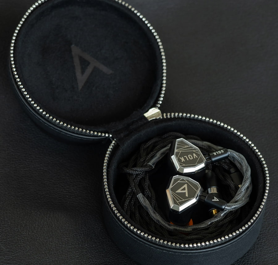 astell-kern-stella-iem-inside-case