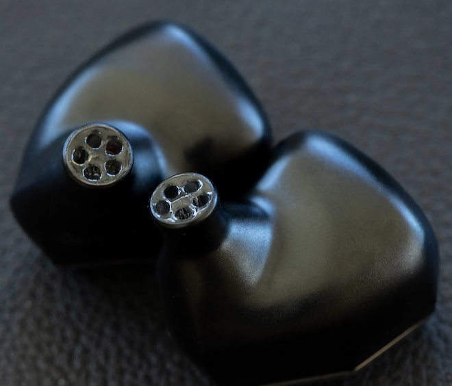 astell-kern-stella-iem-interior