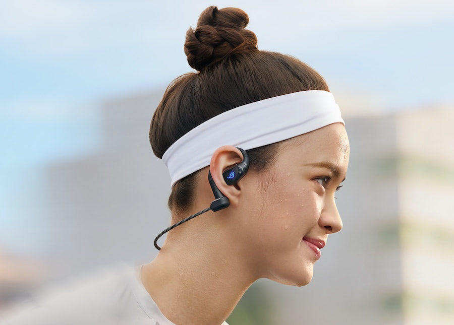 asus-rog-cetra-open-earbuds-woman-running