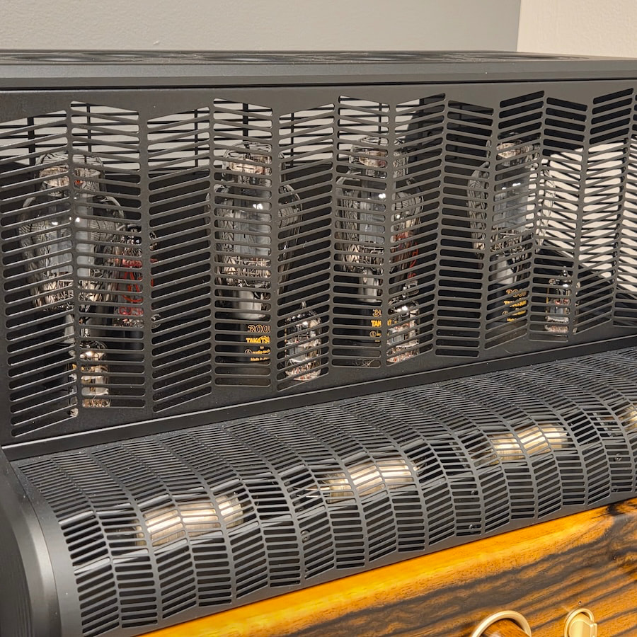 audio-technica-narukami-tube-closeup