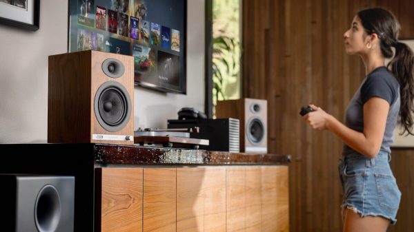 Audioengine Wireless Speakers with Bluetooth Turntable