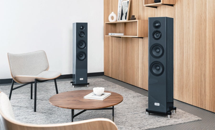 auer-versura-v2-speakers-pair