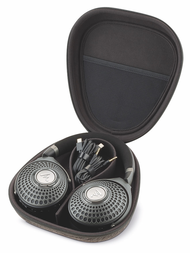 bathys-black-inside-case