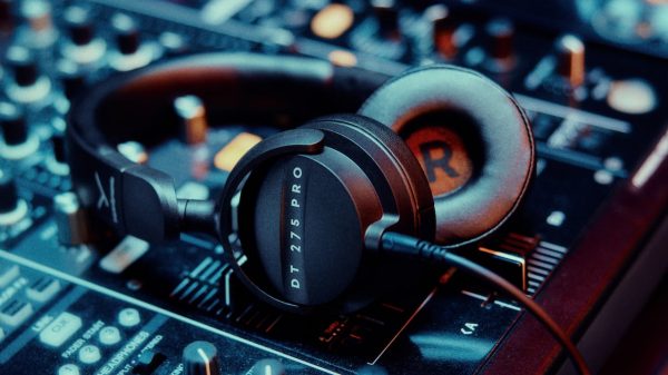 2026 beyerdynamic DT 275 PRO Studio Headphones
