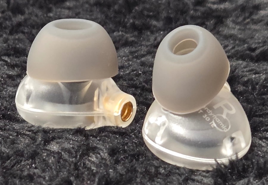 beyerdynamic-dt-30-ie-iems-with-tips