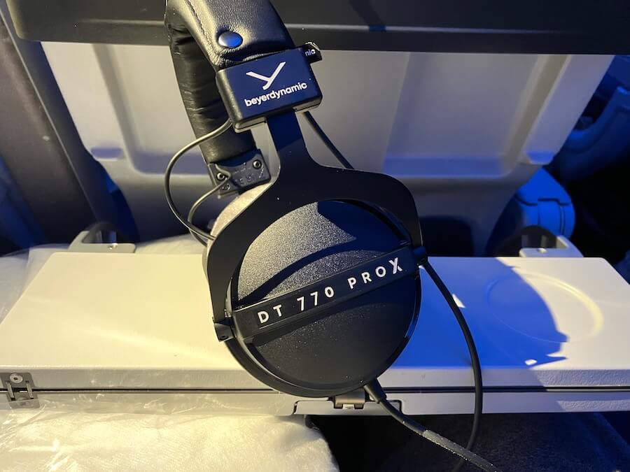 beyerdynamic-dt-770-pro-x-side-with-cable-on-plane