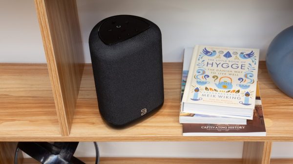Bluesound Pulse Flex Wireless Speaker Lifestyle