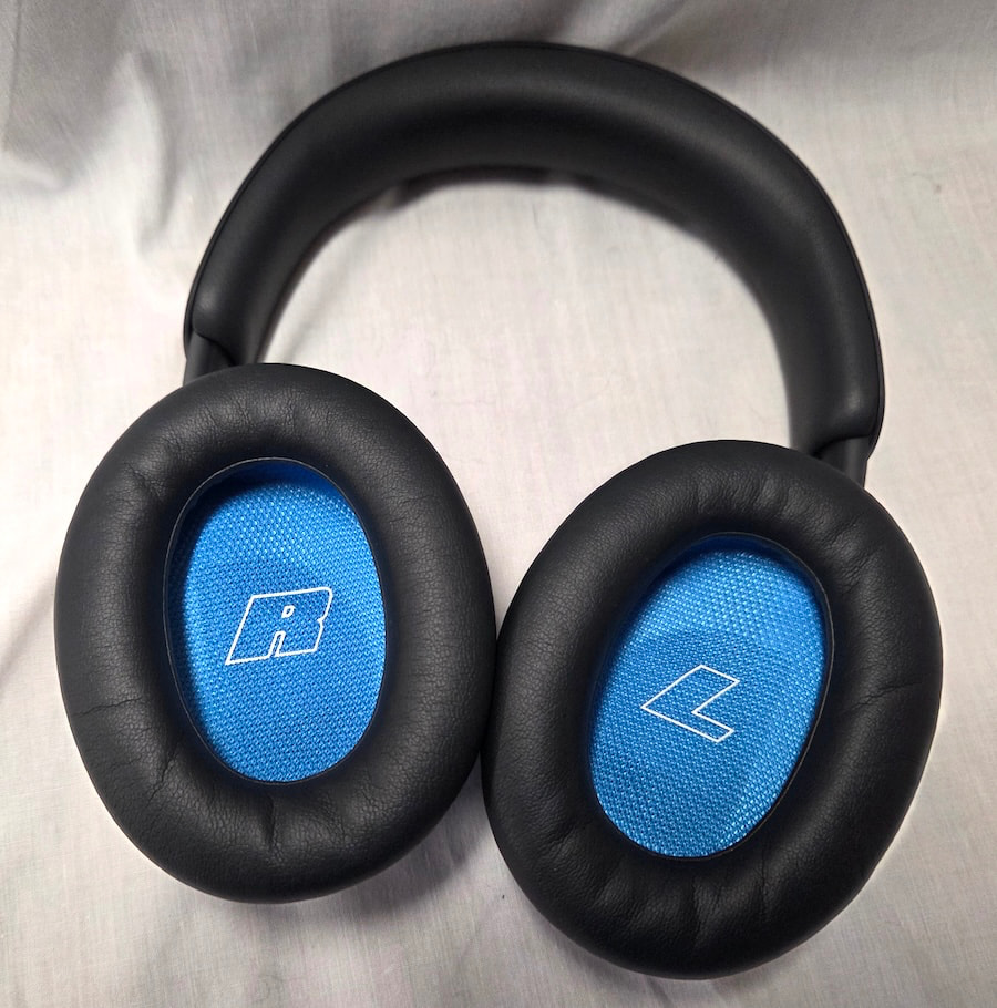 bose-quietcomfort-headphones-2nd-gen-black-earcups