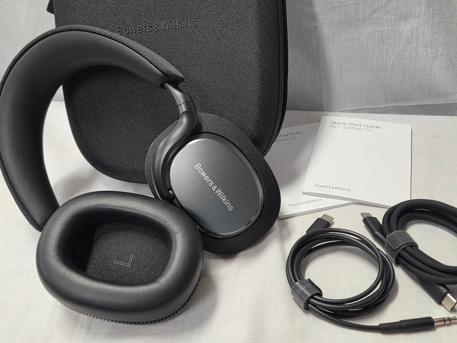 bowers-wilkins-px7-s3-headphones-angle