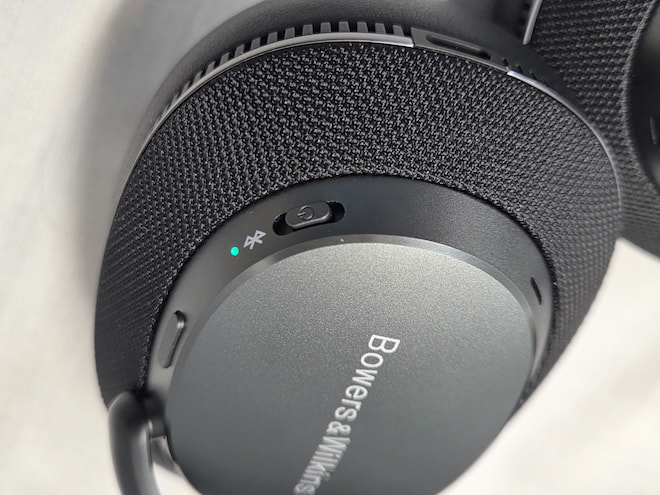 bowers-wilkins-px7-s3-headphones-bluetooth-button