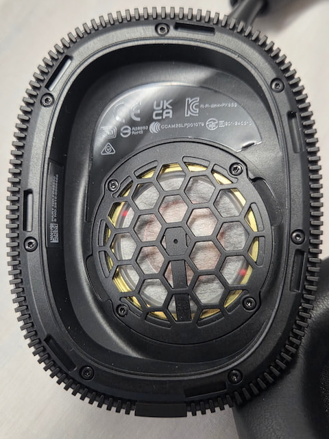 bowers-wilkins-px7-s3-internal-earcup