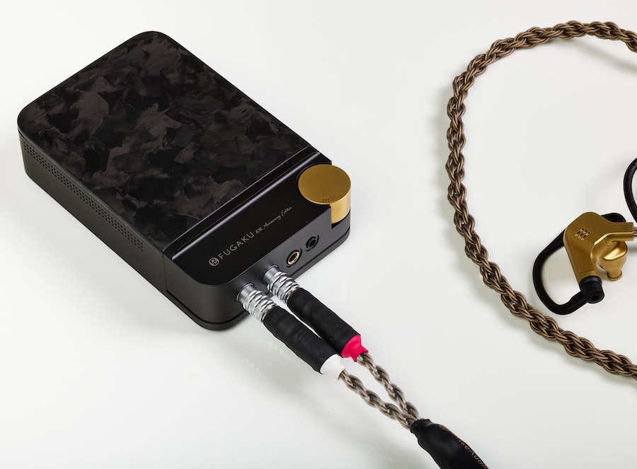 brise-audio-fugaku-10th-anniversary-edition-iem-amplifier