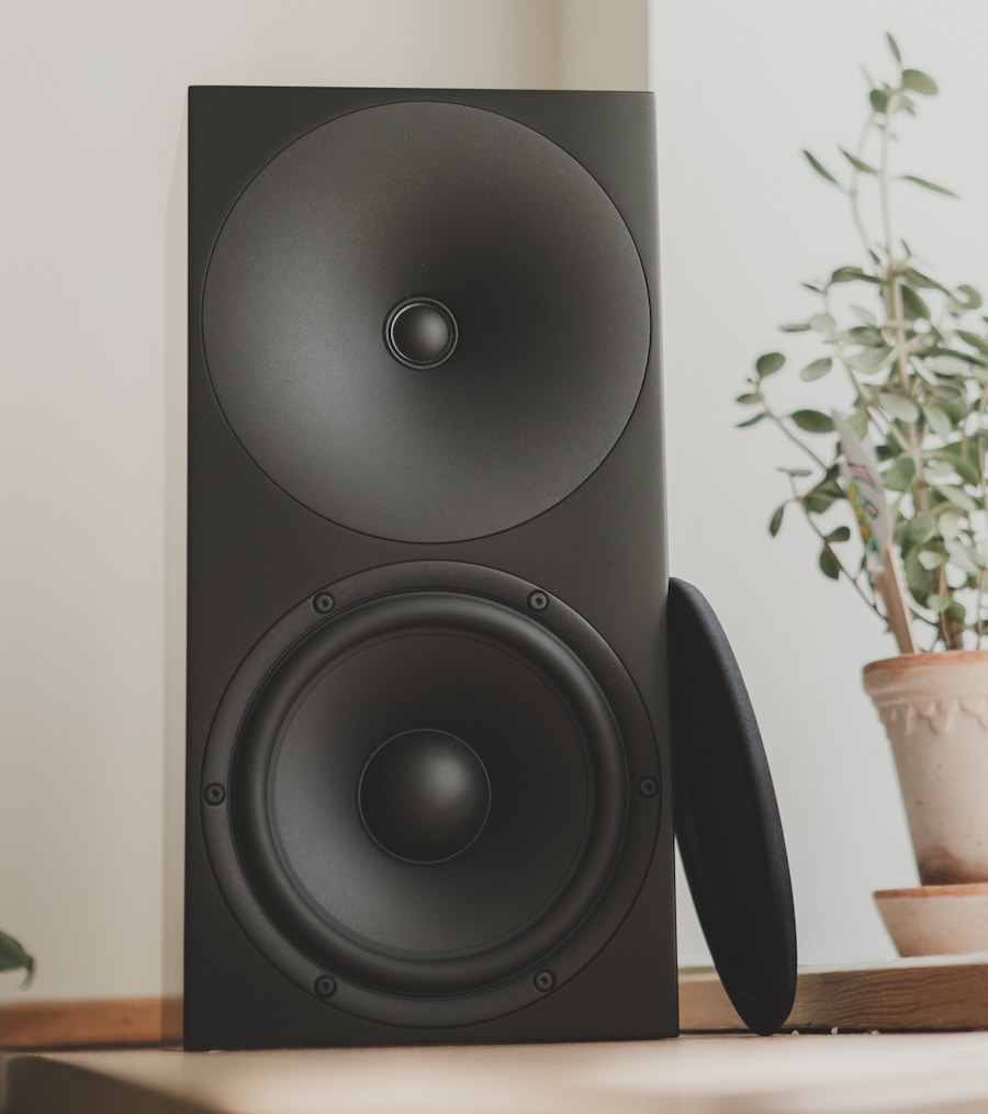 buchardt-s400-mkiii-loudspeaker-black-grille-off