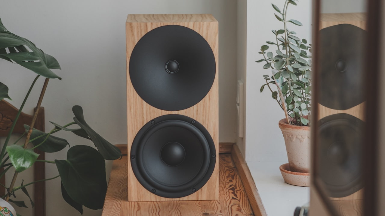 Burchardt S400 MKIII Bookshelf Loudspeaker Natural Oak Front 2026