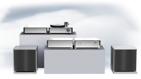 Burmester Reference 249 Preamp, 257 Turntable, and 259 Power Amplifier