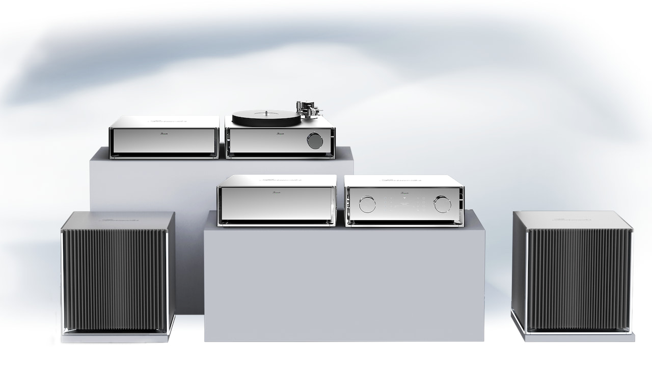 Burmester Reference 249 Preamp, 257 Turntable, and 259 Power Amplifier