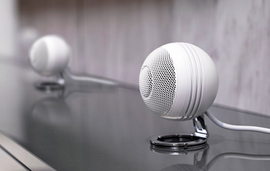 cabasse-the-pearl-theatre-speakers-white