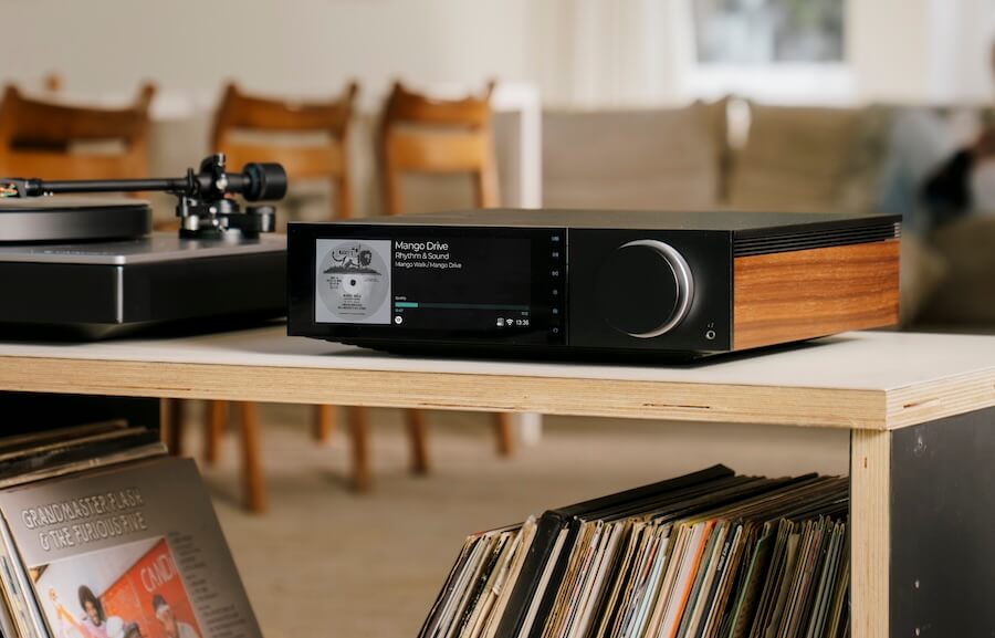 cambridge-audio-evo-150-se-with-turntable