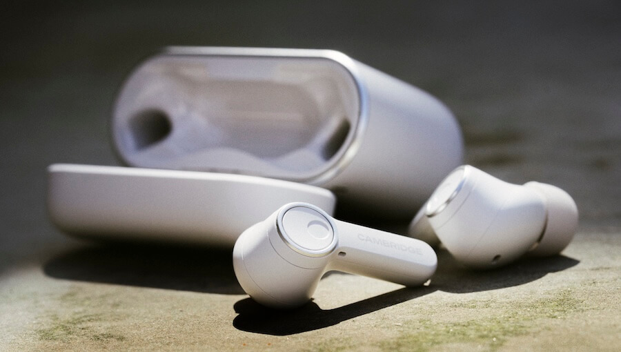 Cambridge Melomania A100 True Wireless auriculares White White con estuche de carga