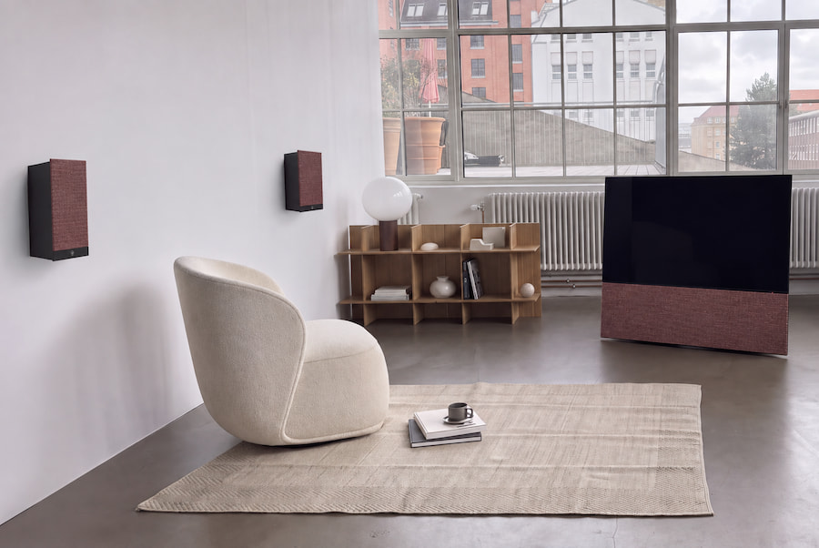 canvas-hifi-burnt-umber-silverback-on-wall-speakers
