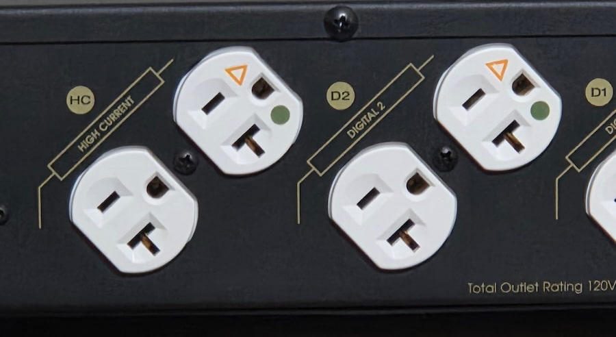 Clarus Concerto MKII Power Conditioner Rear Outlets