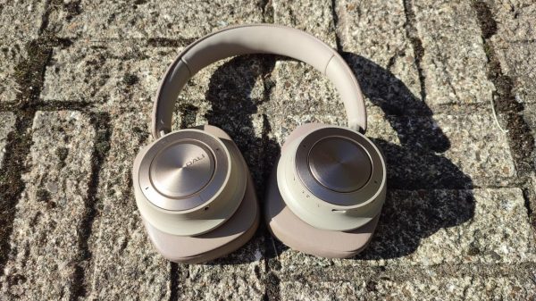 DALI IO-12 Wireless ANC Headphones in Mocha Grey