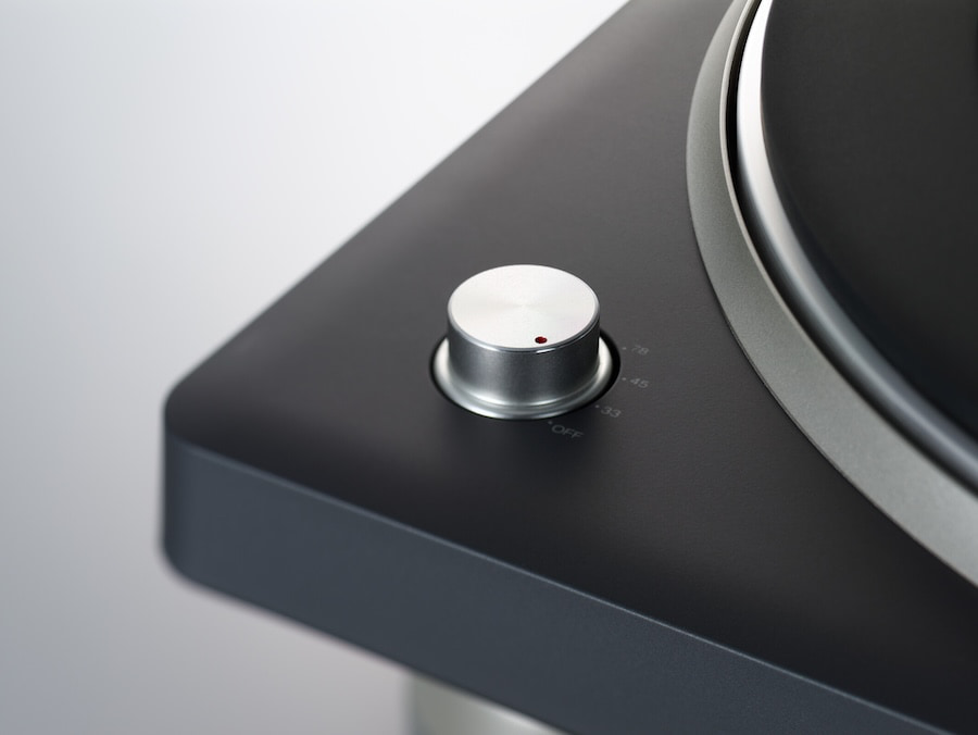 denon-dp500-bt-turntable-speed-knob